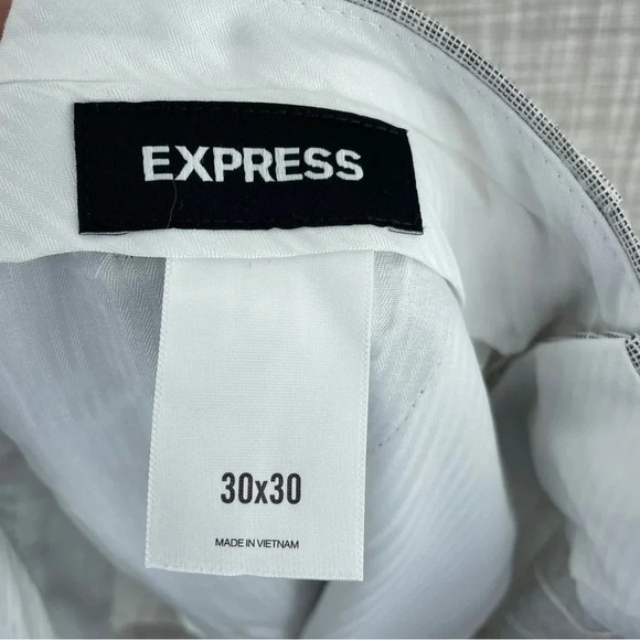 Express Womens Size 30 x 30 ankle cropped pleated pants 0570 - Picture 9 of 10
